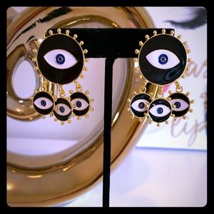 Beautiful Earrings Black!!